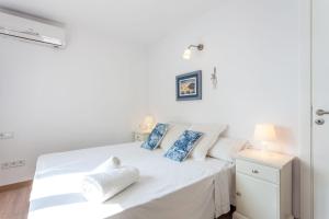 Кровать или кровати в номере Villa Banyalbufar