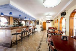 Restaurace v ubytování Apartamentos Zodiac