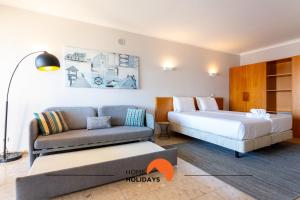 Giường trong phòng chung tại #198 Club Praia Mar by Home Holidays +42 ảnh