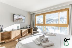 Nespecifikovaný výhled na hory nebo výhled na hory při pohledu z hotelu