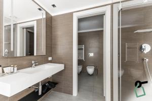 Koupelna v ubytování HOTIDAY Room Collection - Cervinia