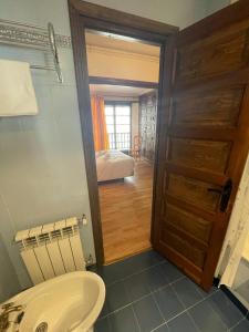 Ванная комната в Bonito apartamento Incles by Renttarter