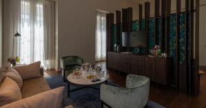Hotel Mercer Sevilla 5 GL italokat is kínál