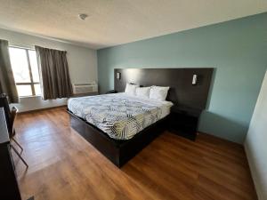 Postel nebo postele na pokoji v ubytování Motel 6 East Syracuse, NY - Airport
