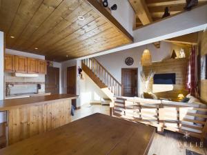 Photo de la galerie de l'établissement Duplex 3 pièces, centre station, 6 pers, classé 3*, proche remontées, balcon Sud-Est, casier à skis - FR-1-398-595, à La Rosière