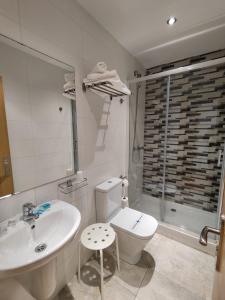 Koupelna v ubytování Hostal Rioja Condestable