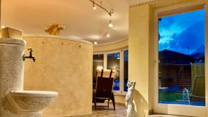 Koupelna v ubytování Pension Weinberger + 39 fotografií