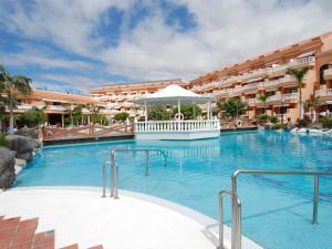 Poolen vid eller i närheten av Beachfront Residence Las Americas - TRG