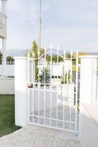 A balcony or terrace at Home by Massi