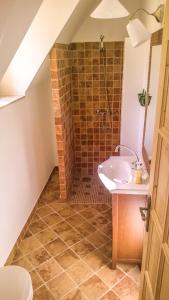 Koupelna v ubytování Hegyestű Apartman