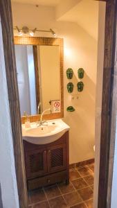 Koupelna v ubytování Hegyestű Apartman + 12 fotografií