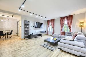 Posezení v ubytování Apartament w sercu Kamiennej Góry