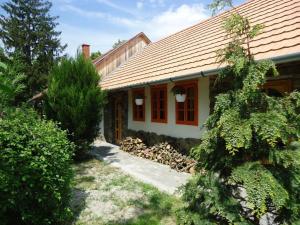 Cserhát Guesthouse 3067 Felsőtold, Széchenyi út 15. kép - 2