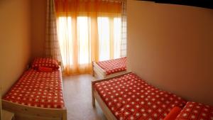 Imagen de la galería de Orchidea Apartman Tata, en Tata