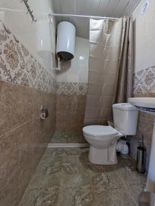Koupelna v ubytování Cypress guesthouse + 37 fotografií