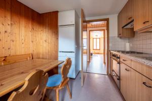 Köök või kööginurk majutusasutuses Chalet Seehus Iseltwald