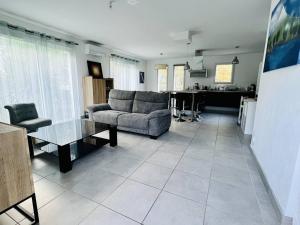 Ảnh trong thư viện ảnh của Maison familiale au cœur d'Hasparren, 2 chambres, 2 salles d'eau, jardin clôturé, animaux acceptés - FR-1-495-131 ở Hasparren