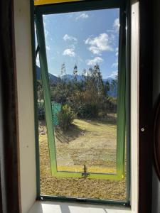 Uma vista geral da montanha ou uma vista da montanha a partir do apartamento
