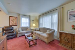 Galeriebild der Unterkunft Convenient, Pet-Friendly Rochester Vacation Rental in Rochester
