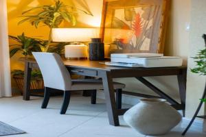 Foto sihtkohas West Bay asuva majutusasutuse Lime Tree Bay Unit # 40 galeriist