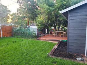 Сад в Charming Guest Suite near Denver Colorado