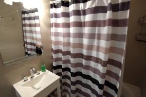 Ένα μπάνιο στο Departamento La Florita -nivel ejecutivo- +24 φωτογραφίες