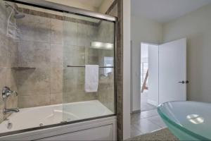 Ένα μπάνιο στο The Lofts #8d - Ski-inout +23 φωτογραφίες