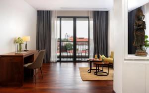Posezení v ubytování Koulen Central Hotel