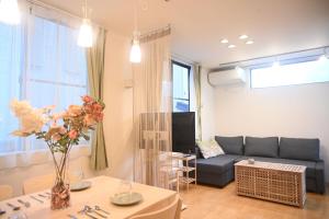 Nishiikebukuro Pure Gray Villa的休息区