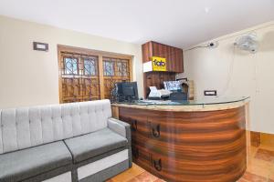 Posezení v ubytování FabHotel Sriya - City Center, Durgapur