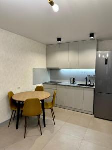 Una cocina o cocineta en Lisi Apartment