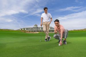 Golf v hotelu nebo okolí