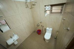Bilik mandi di Thekkaniyil Homestay +6 gambar