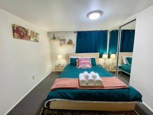 Katil atau katil-katil dalam bilik di ST1B Convenient Villa Seattle downtown closeby