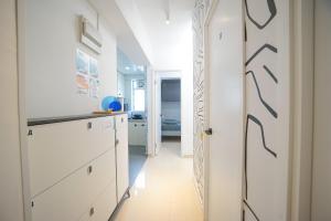 Ảnh trong thư viện ảnh của Student Accommodation - 290 Hennessy Road ở Hong Kong
