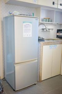 Nhà bếp/bếp nhỏ tại Student Accommodation - 290 Hennessy Road
