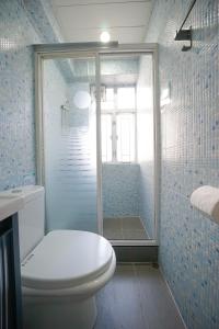 Phòng tắm tại Student Accommodation - 290 Hennessy Road