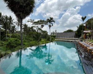 Bazén v ubytování Rudra Sahashrara Bali - Ayurvedic - Health and Wellness Resort nebo v jeho okolí