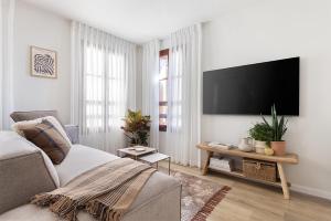 Flea Market Charm Studio by Sea N' Rent