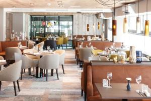 Restauracja lub miejsce do jedzenia w obiekcie Bilderberg Europa Hotel Scheveningen