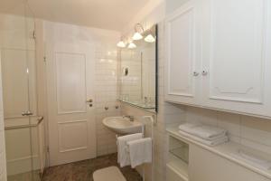 Ένα μπάνιο στο Meyer Ebeling