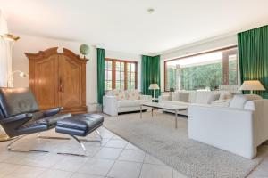 Et opholdsområde på Kirchenweg + 25 billeder