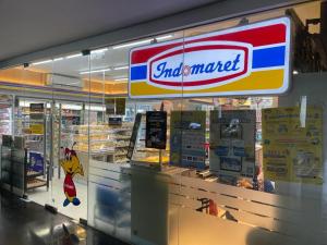 Supermarket nebo jiné obchody v  apartmánu nebo okolí