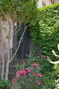 Afbeelding uit fotogalerij van Relais Chiesa Madre - Rooms and Apartments in Misterbianco