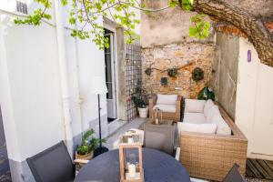 Część wypoczynkowa w obiekcie Appartement très cosy avec cour