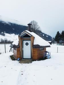 Frühstückpension Larson v zime