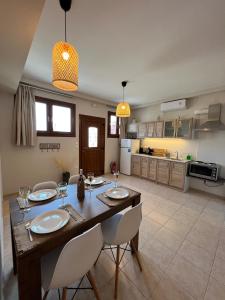Kuchyň nebo kuchyňský kout v ubytování Tassos Cottage Fiskardo