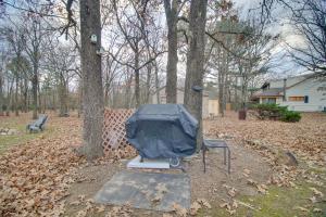 Foto sihtkohas Tahlequah asuva majutusasutuse Tahlequah Duplex with Screened-in Porch and Fire Pit! galeriist
