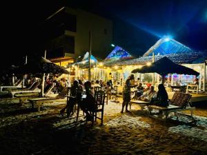 Επισκέπτες που μένουν στο Hôtel Grand Bay