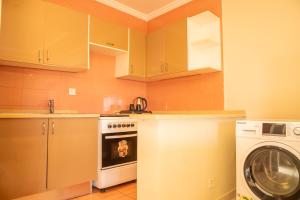 Kuchyň nebo kuchyňský kout v ubytování سويت ابحر سكن خاص SUITE OBHUR private accommodation